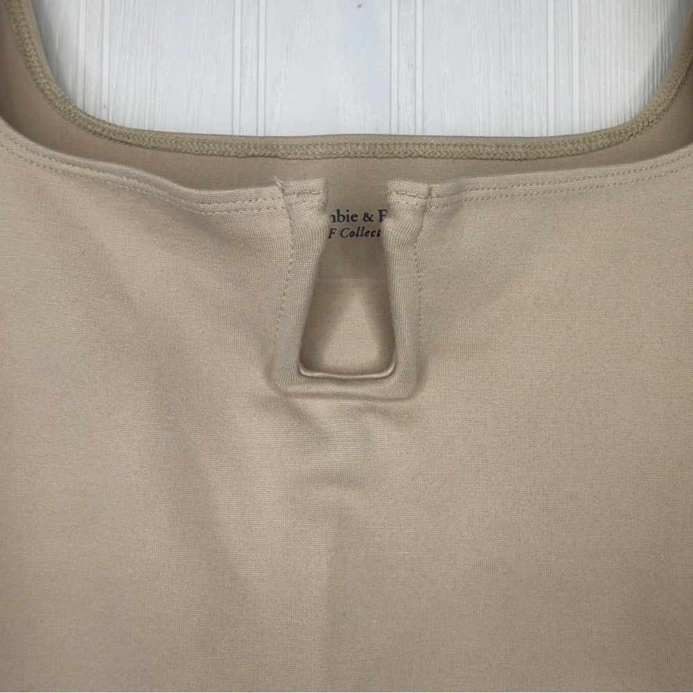 NWT Abercrombie & Fitch nude tank top bodysuit size M - Picture 3 of 8